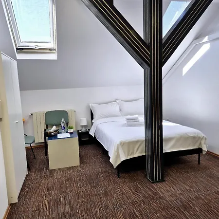 Boutique Old 6 Bukurešť