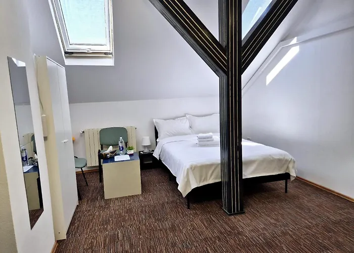 Boutique Old 6 Bukurešť