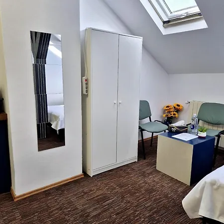 Boutique Old 6 Bucharest