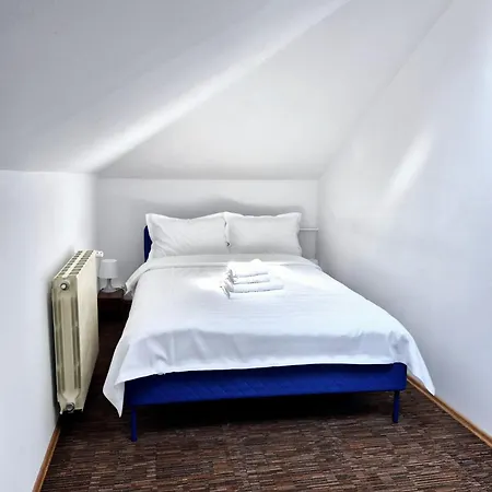 Apartment Boutique Old 6