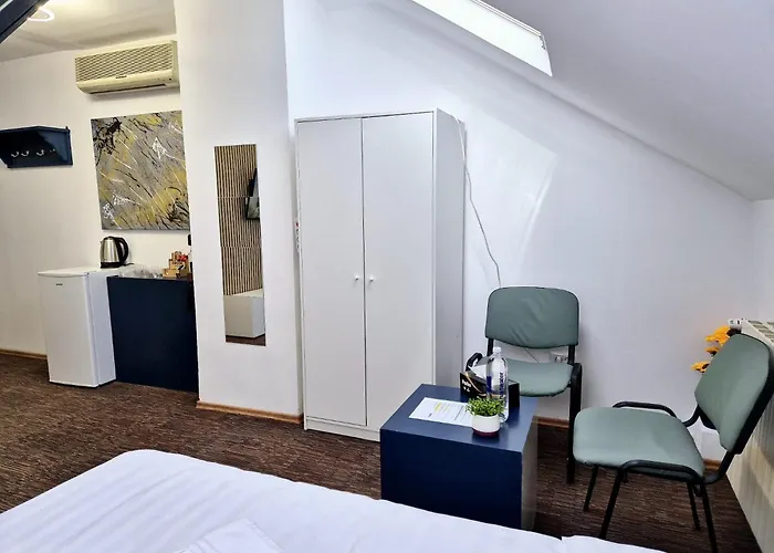 Boutique Old 6 *