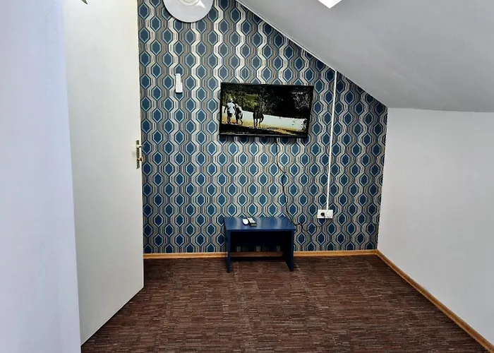Boutique Old 6 *